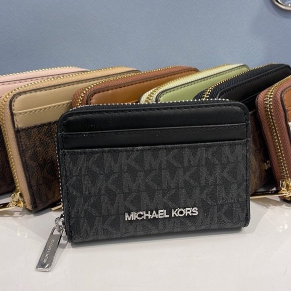 Michael Kors Jet Set Travel Medium Zip Around Card Case Black - Picture 14 of 15